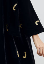 Load image into Gallery viewer, Velvet Black Abaya & Shayla in Khanjar style