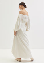 Load image into Gallery viewer, Cropped linen top