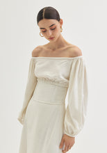 Load image into Gallery viewer, Cropped linen top