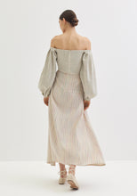 Load image into Gallery viewer, Cropped Off-Shoulder Top