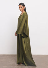 Load image into Gallery viewer, Olive Abaya & Shayla in Dot Style