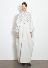 Load image into Gallery viewer, Wool Pearl Gray Abaya & Shayla