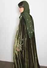 Load image into Gallery viewer, Velvet Moss Abaya & Shayla