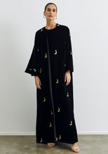 Load image into Gallery viewer, Velvet Black Abaya &amp; Shayla in Khanjar style
