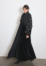 Load image into Gallery viewer, Velvet Black Scarf Abaya &amp; Shayla
