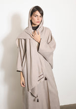 Load image into Gallery viewer, Light wool Beige Abaya &amp; Shayla
