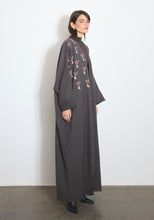 Load image into Gallery viewer, Wool brown Abaya &amp; Shayla
