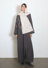 Load image into Gallery viewer, Wool brown Abaya &amp; Shayla

