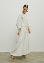 Load image into Gallery viewer, FOUNDING DAY WHITE ABAYA/SHAYLA

